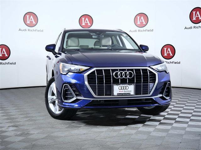 Certified 2022 Audi Q3 2.0T Premium w/ Convenience Package image 3