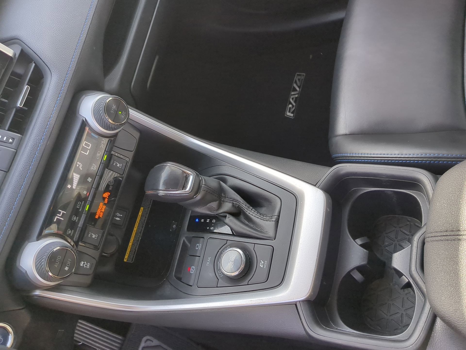 Used 2019 Toyota RAV4 XSE image 19