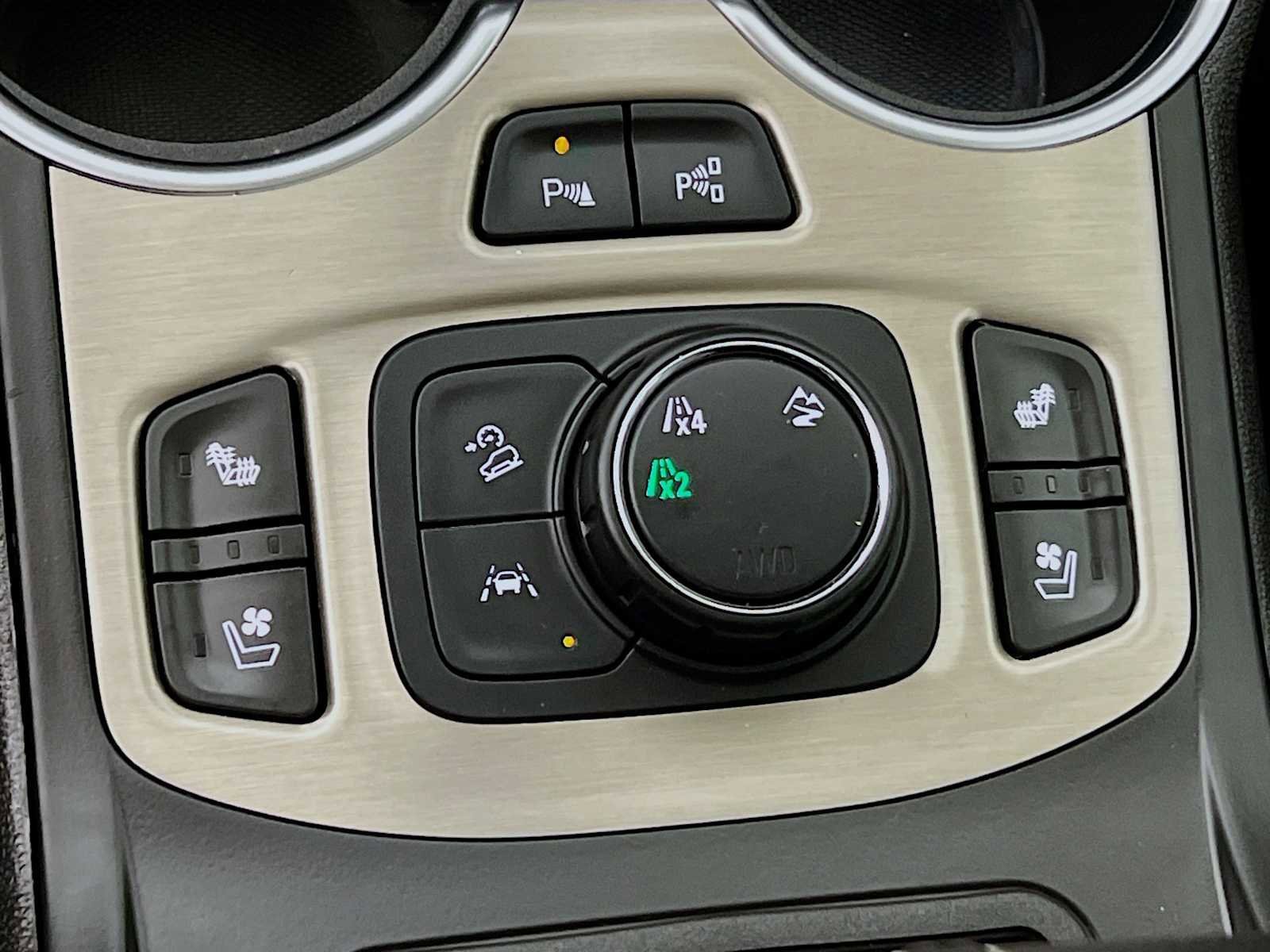 Used 2018 GMC Terrain Denali w/ Advanced Safety Package AWD/4WD image 21