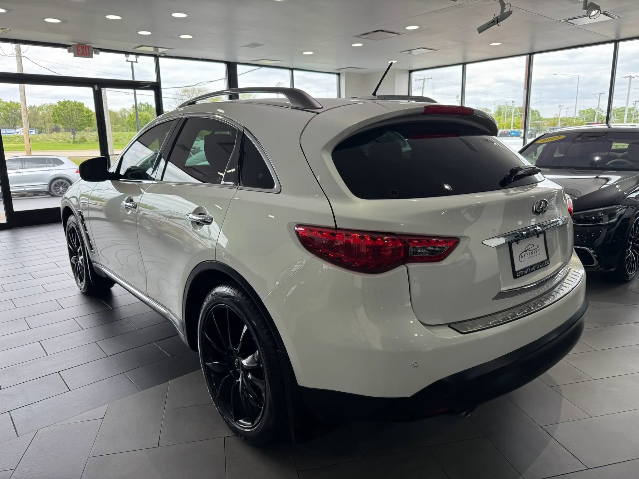 Used 2013 INFINITI FX37 Limited Edition AWD/4WD image 7