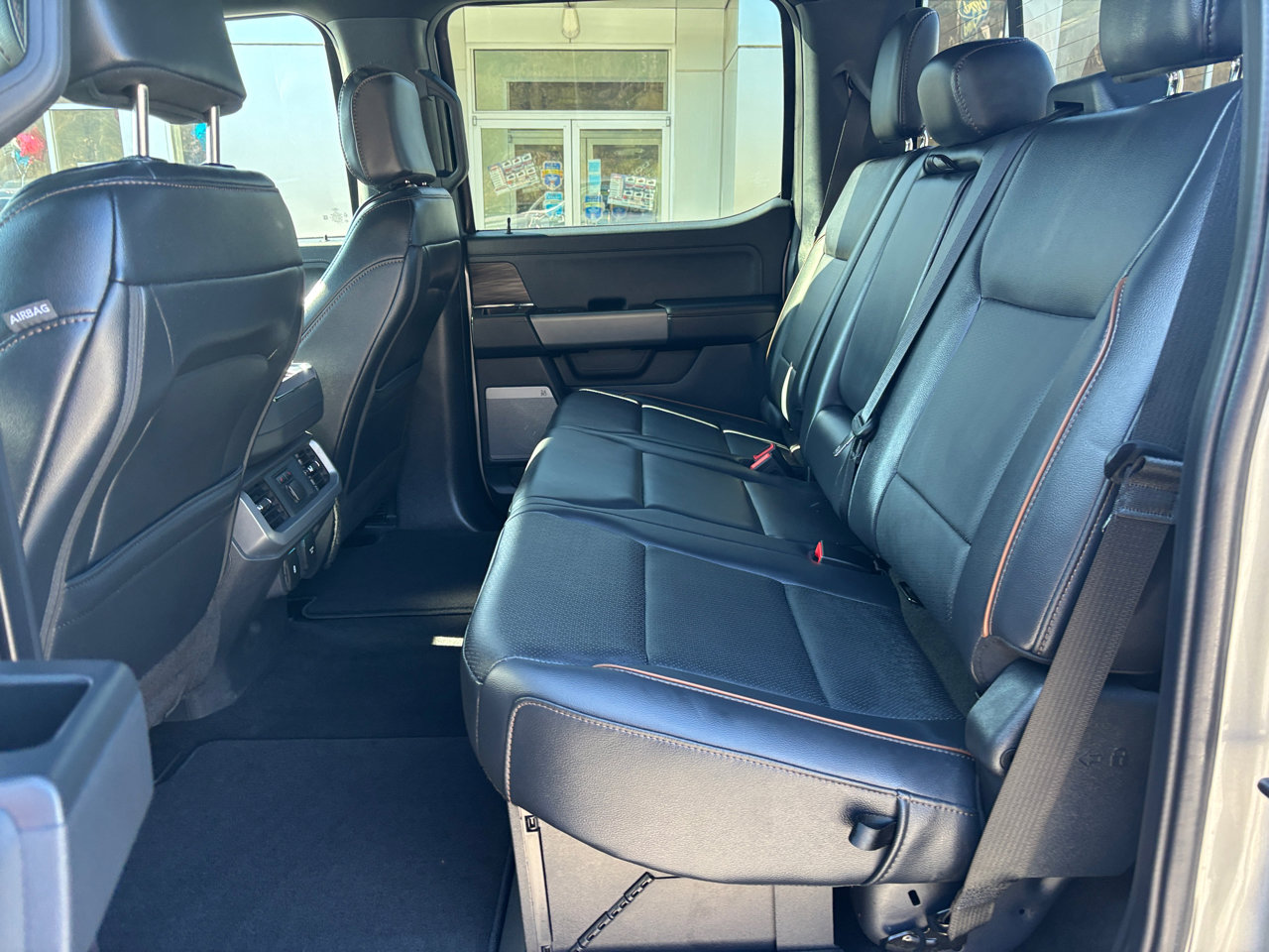 Used 2025 Ford F150 Lariat w/ Equipment Group 502A High image 13