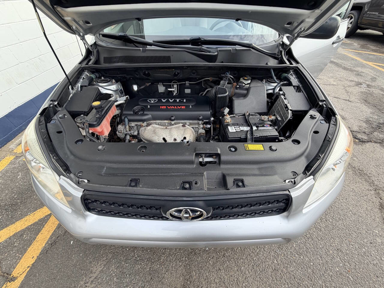 Used 2008 Toyota RAV4 Base 4x4 4dr SUV image 28
