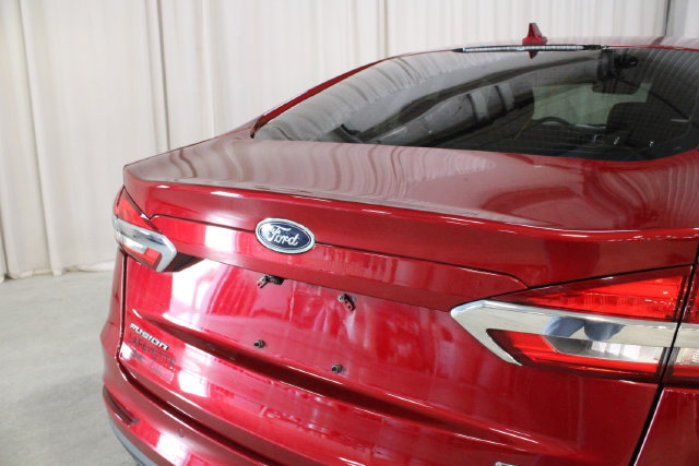 Used 2019 Ford Fusion SEL FWD image 30