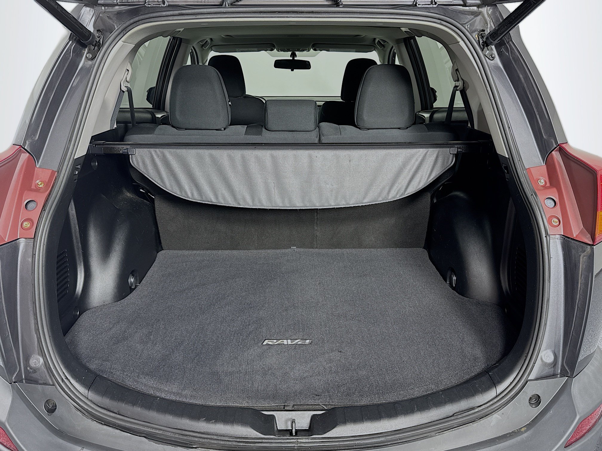 Used 2015 Toyota RAV4 XLE AWD/4WD image 24
