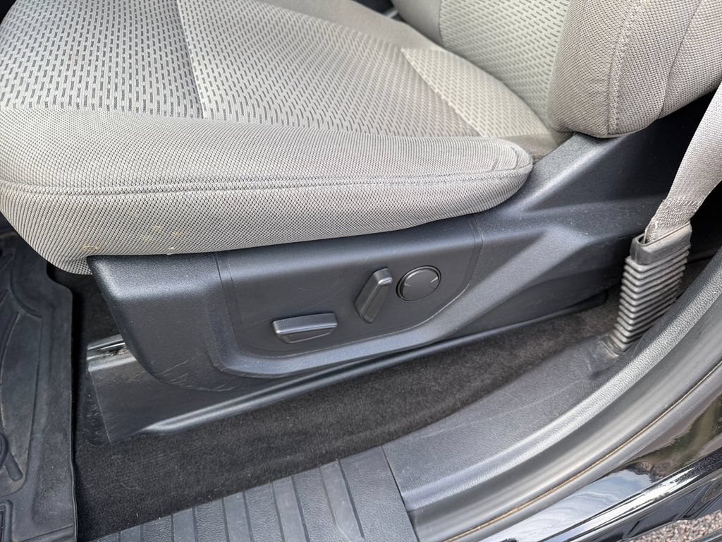 Used 2019 Ford F150 XLT w/ Equipment Group 302A Luxury AWD/4WD image 29