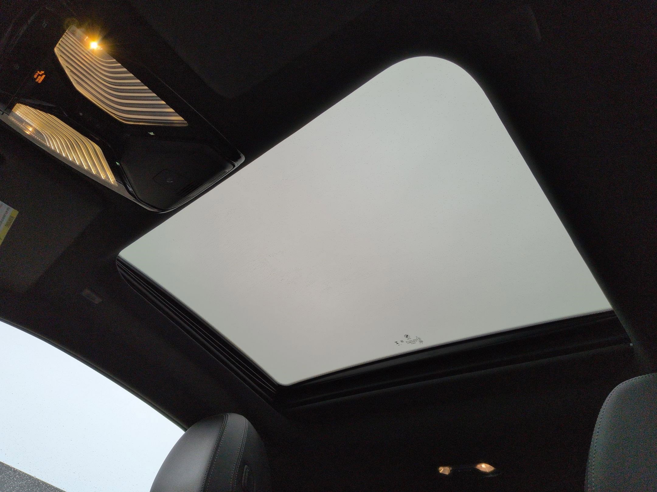 Used 2025 BMW 230i Coupe w/ M Sport Package image 28