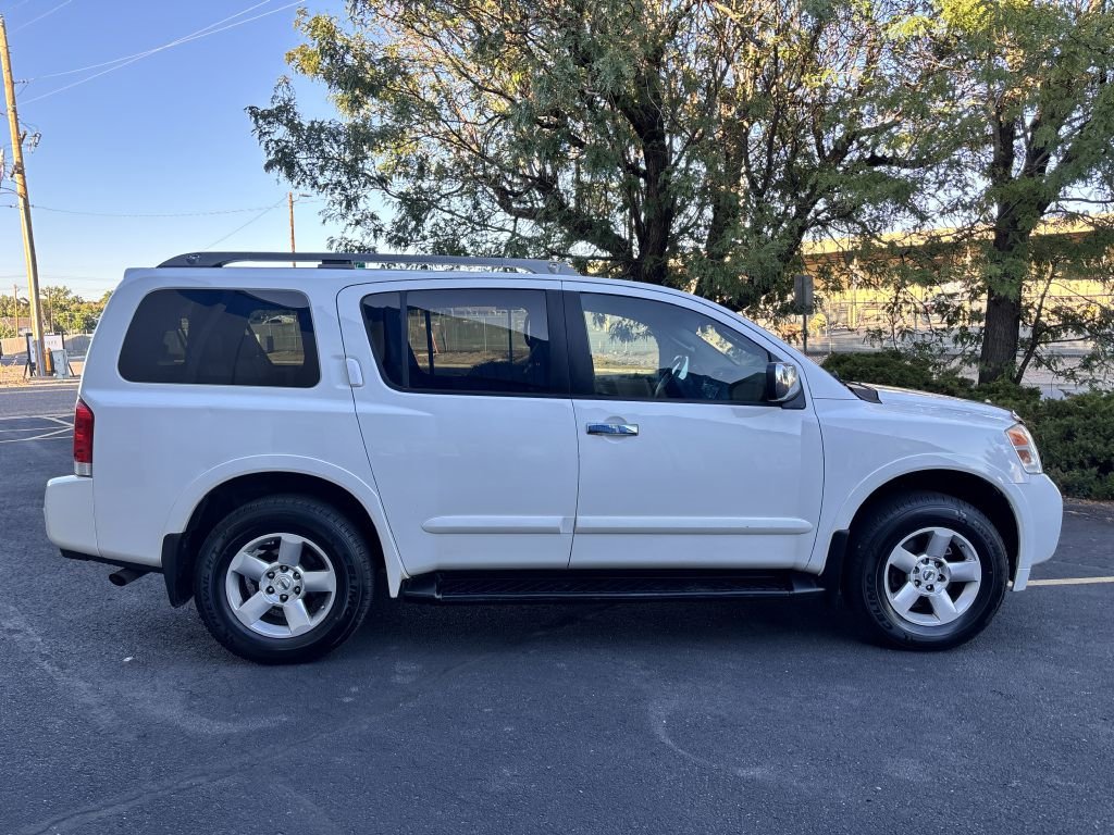 Used 2010 Nissan Armada SE image 8
