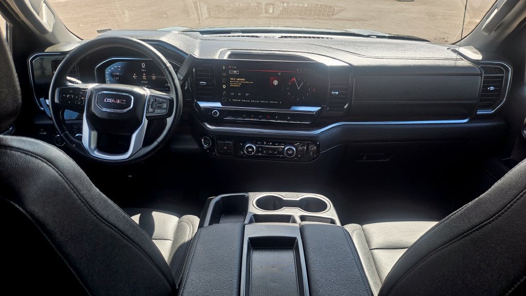 Used 2026 GMC Sierra 1500 SLT AWD/4WD image 28