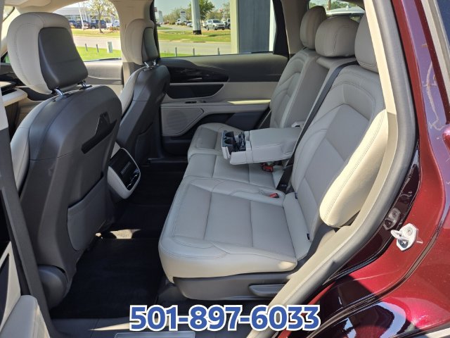 Certified 2025 Lincoln Nautilus Premier AWD/4WD image 11