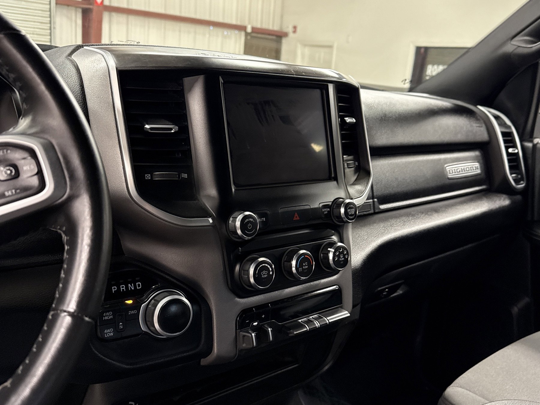 Used 2024 RAM 2500 Big Horn w/ Bed Utility Group image 9