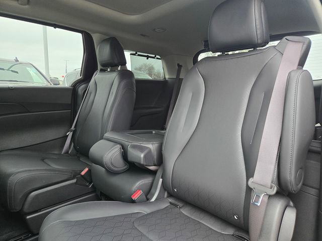 New 2025 Kia Carnival SX image 10