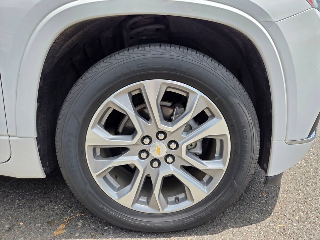 Used 2021 Chevrolet Traverse Premier w/ LPO, Floor Liner Package AWD/4WD image 22