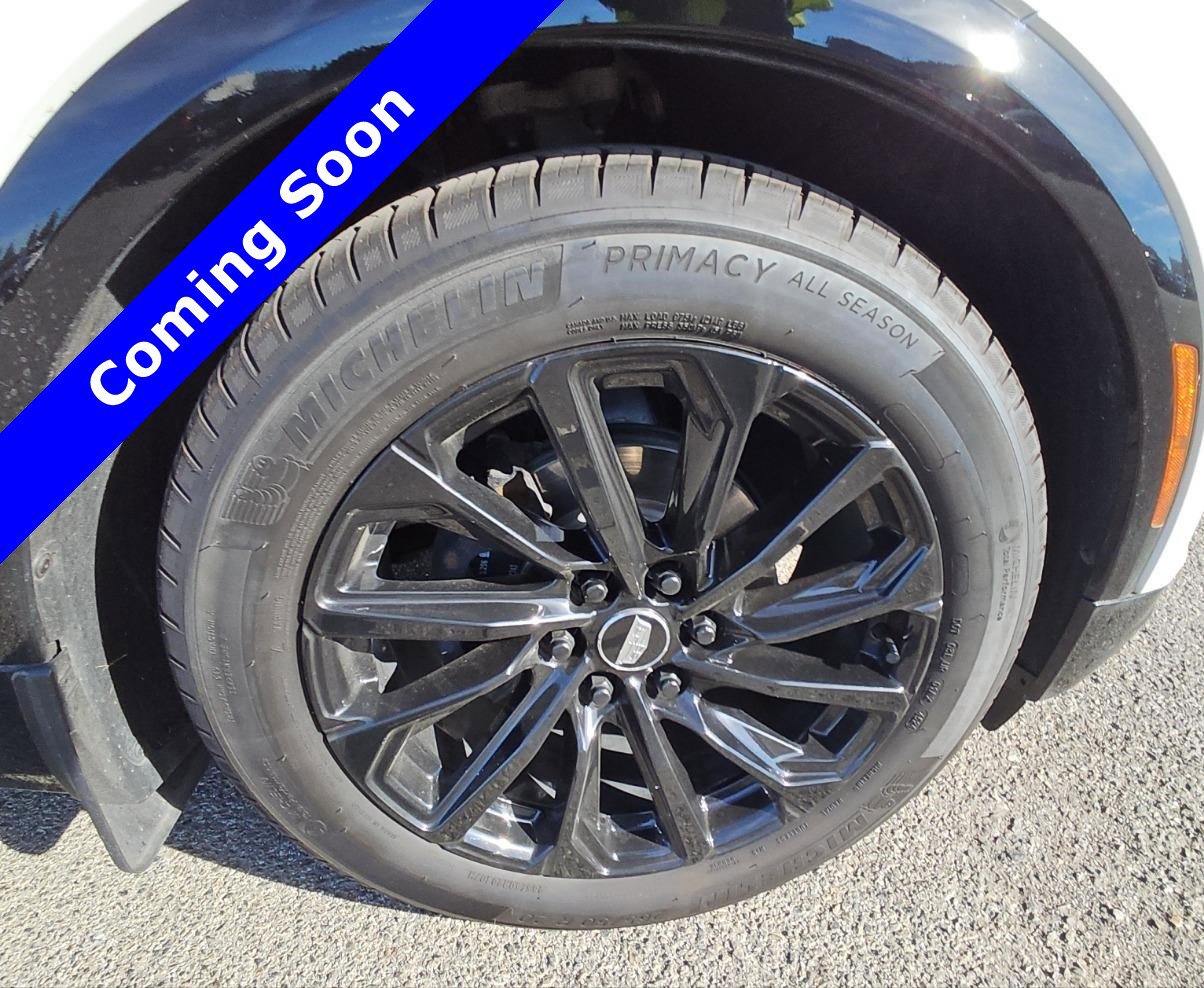 Used 2024 Cadillac Lyriq Sport image 2