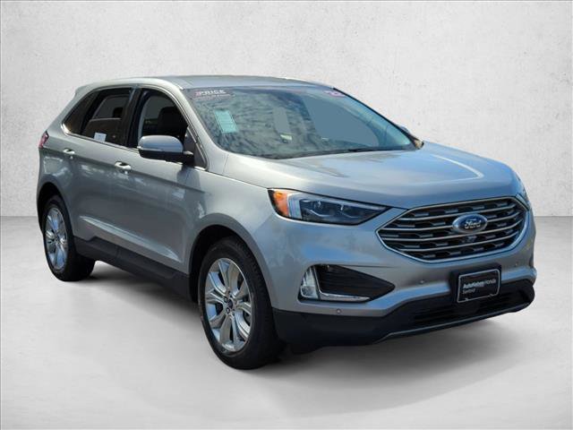 Used 2022 Ford Edge Titanium w/ Equipment Group 301A image 3