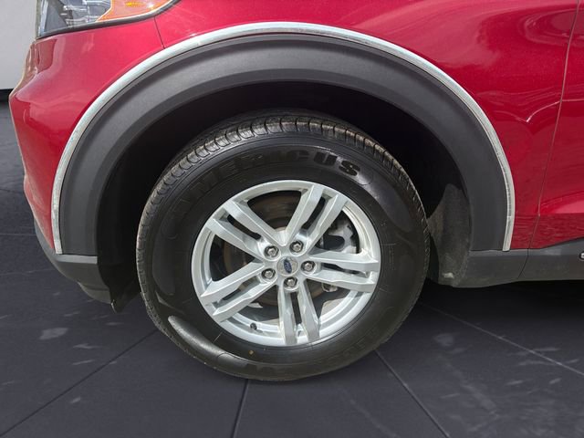 Used 2020 Ford Explorer XLT image 14