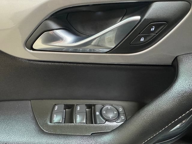 Used 2025 Chevrolet Blazer LT AWD/4WD image 11