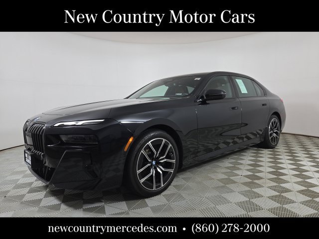 Used 2024 BMW 740i xDrive w/ M Sport Professional Package AWD/4WD image 3