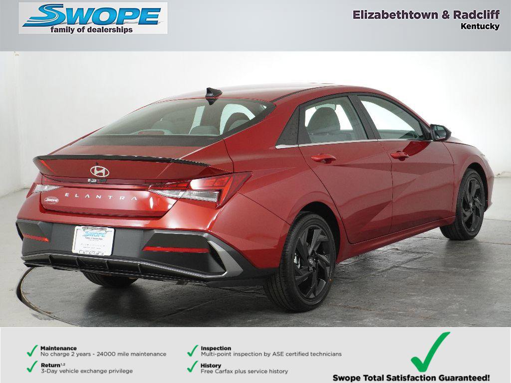 New 2026 Hyundai Elantra SEL Sport Premium image 3