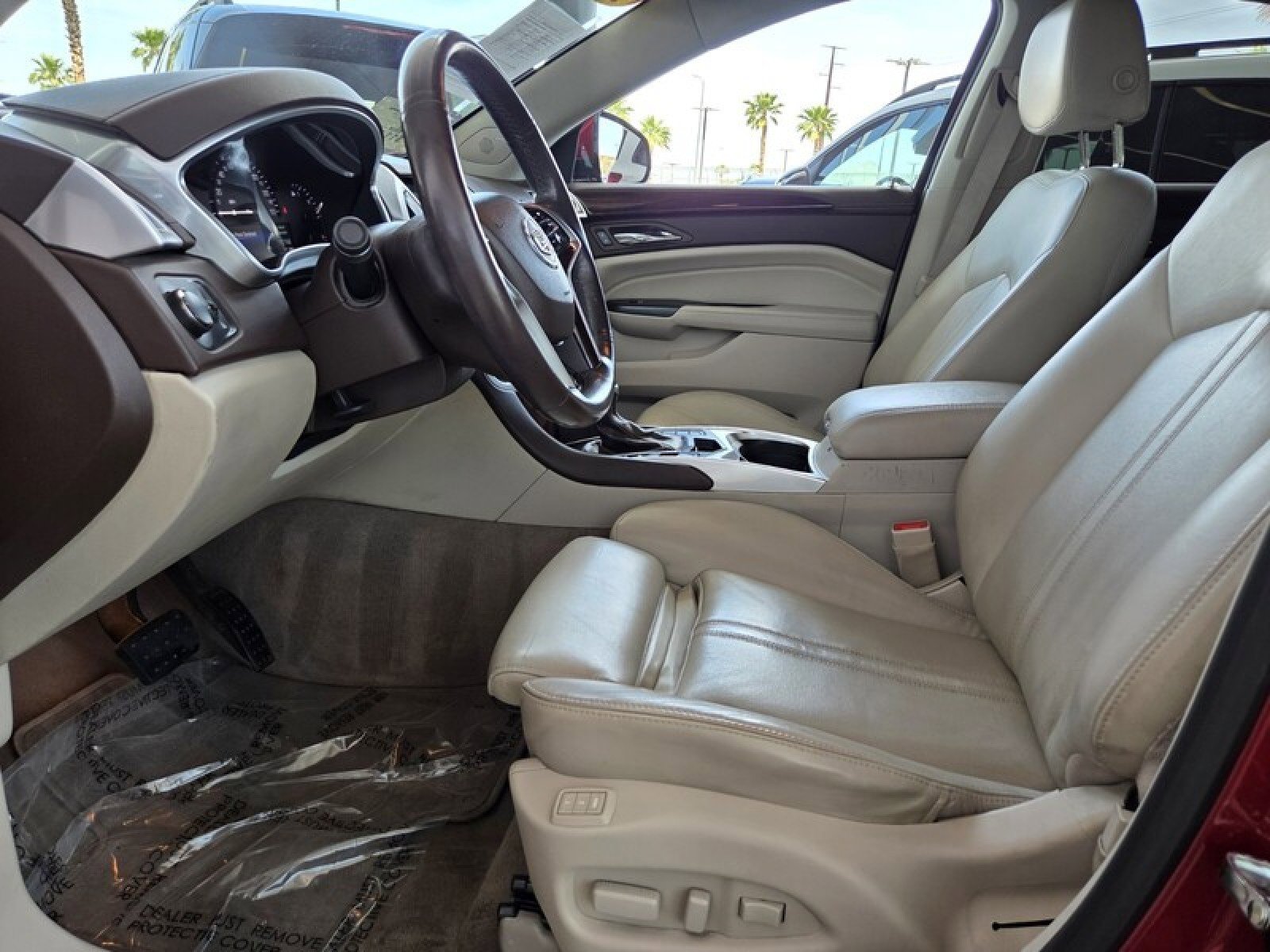 Used 2015 Cadillac SRX Luxury w/ Driver Awareness Package FWD image 13