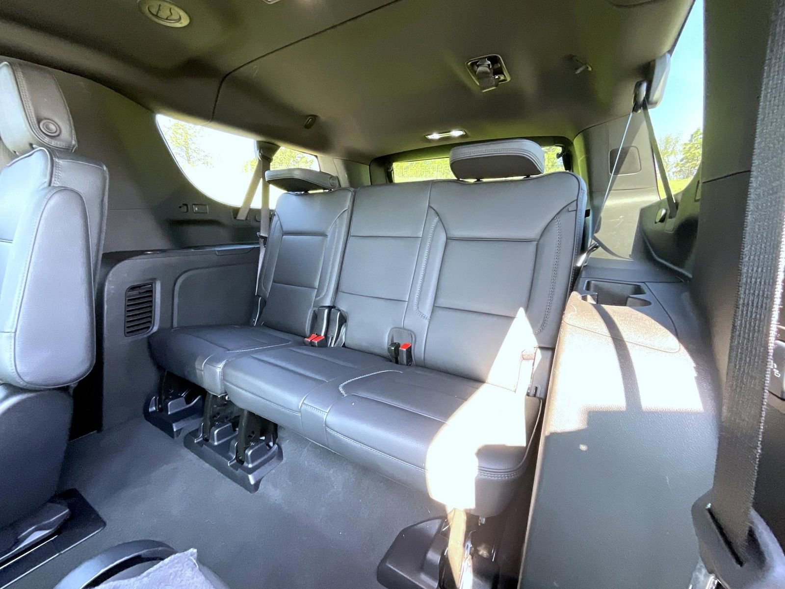 Used 2025 GMC Yukon XL Denali AWD/4WD image 20