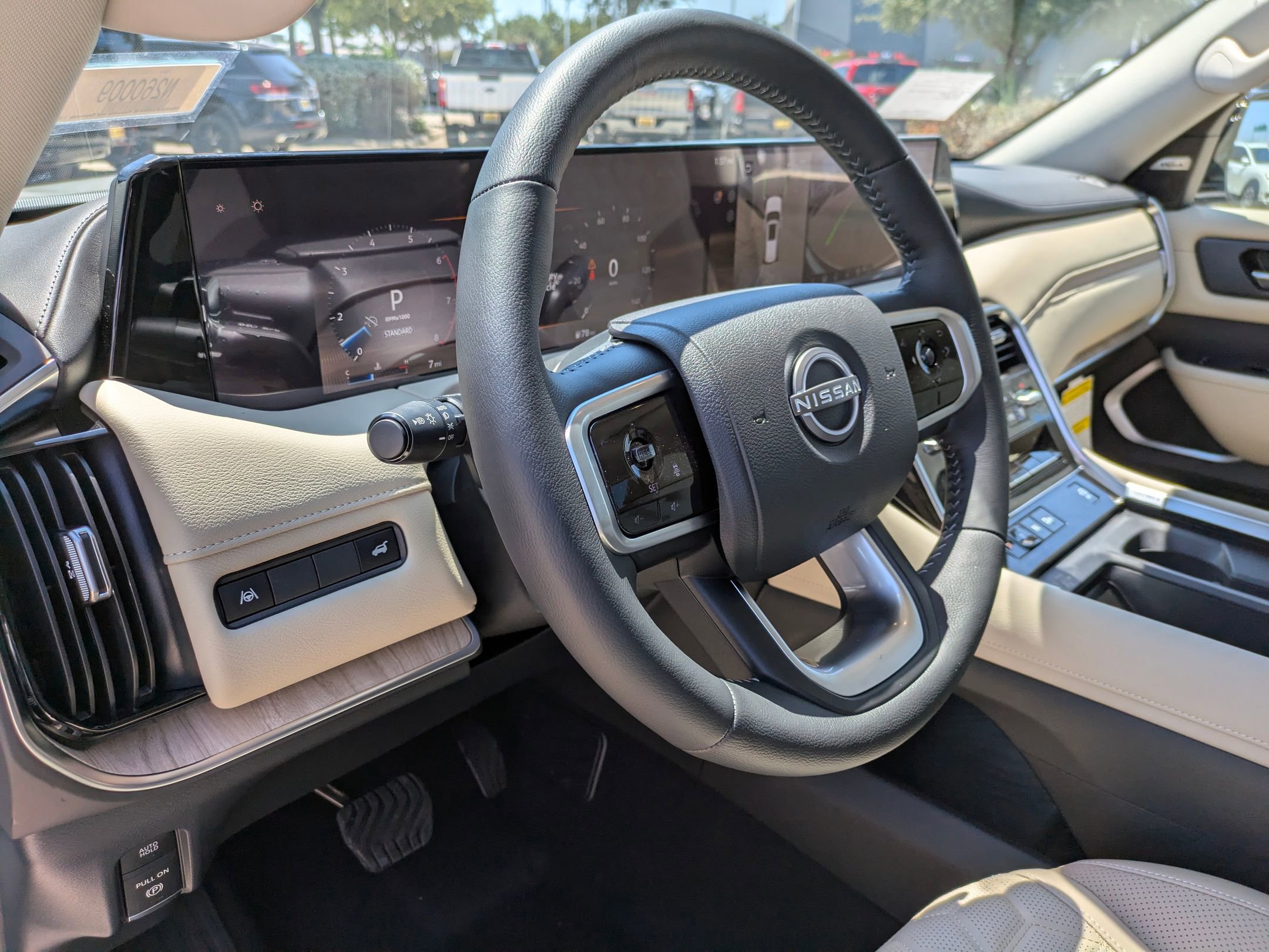 New 2026 Nissan Armada Platinum image 11