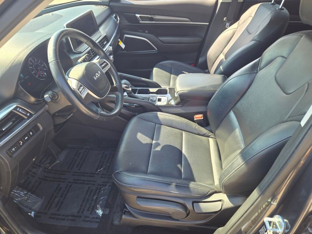 Used 2022 Kia Telluride LX image 20