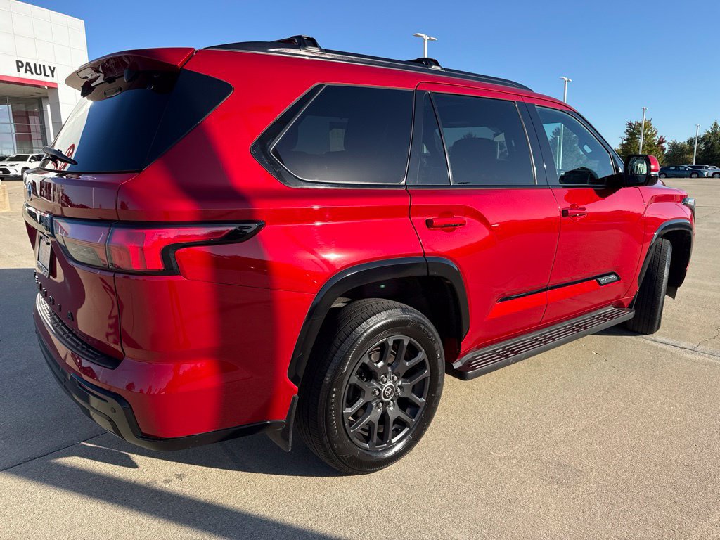 Certified 2023 Toyota Sequoia Platinum AWD/4WD image 3