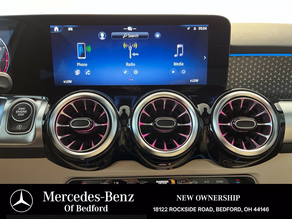 Used 2026 Mercedes-Benz GLB 250 4MATIC image 33