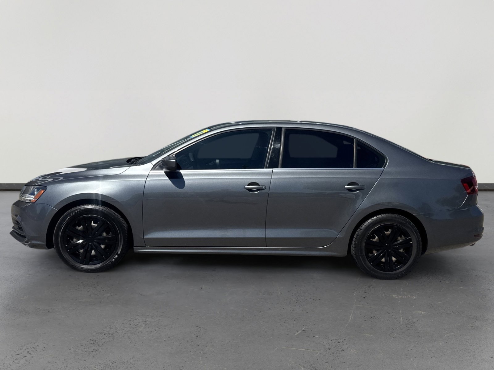 Used 2017 Volkswagen Jetta S image 3