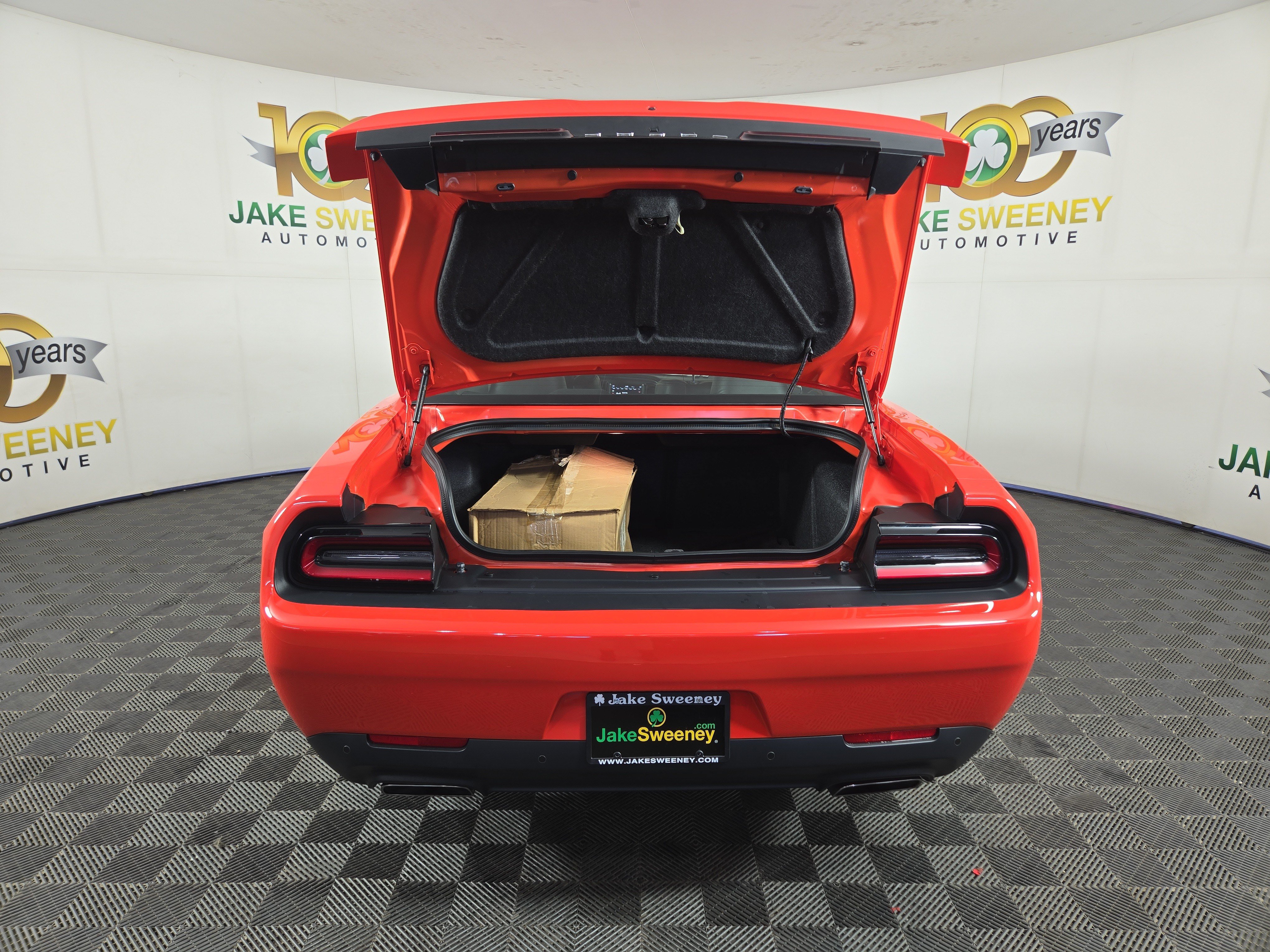 Used 2018 Dodge Challenger R/T Plus RWD image 33