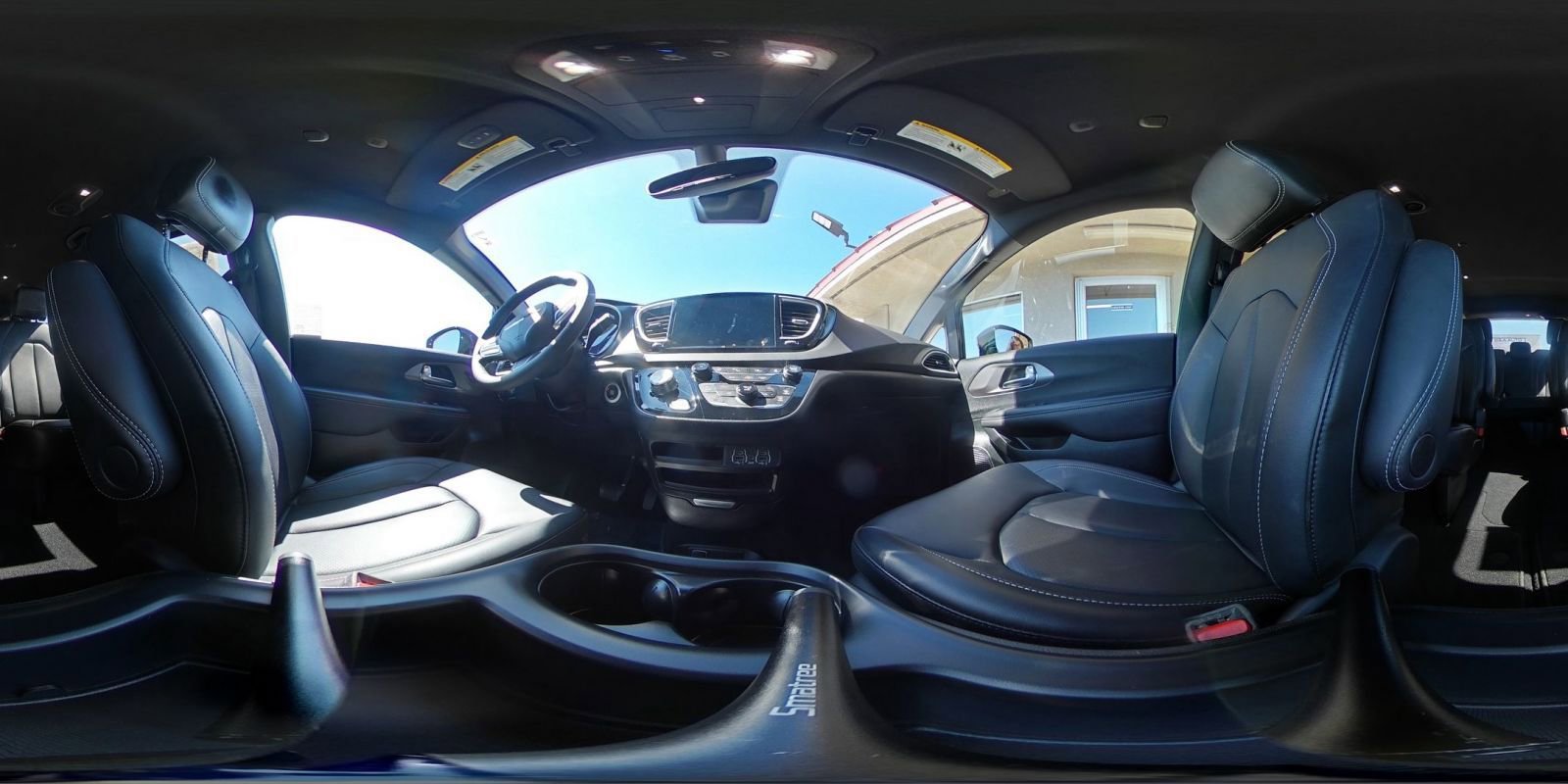 Used 2025 Chrysler Pacifica Select image 45