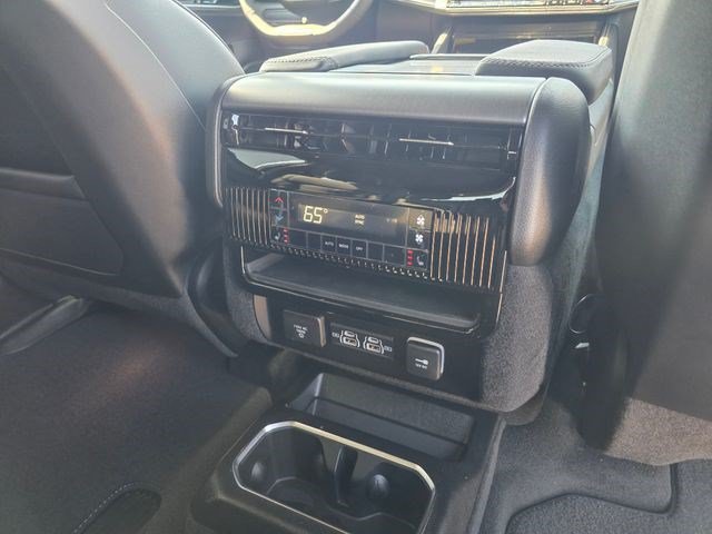 New 2026 Jeep Grand Wagoneer Limited w/ Convenience Group I AWD/4WD image 22