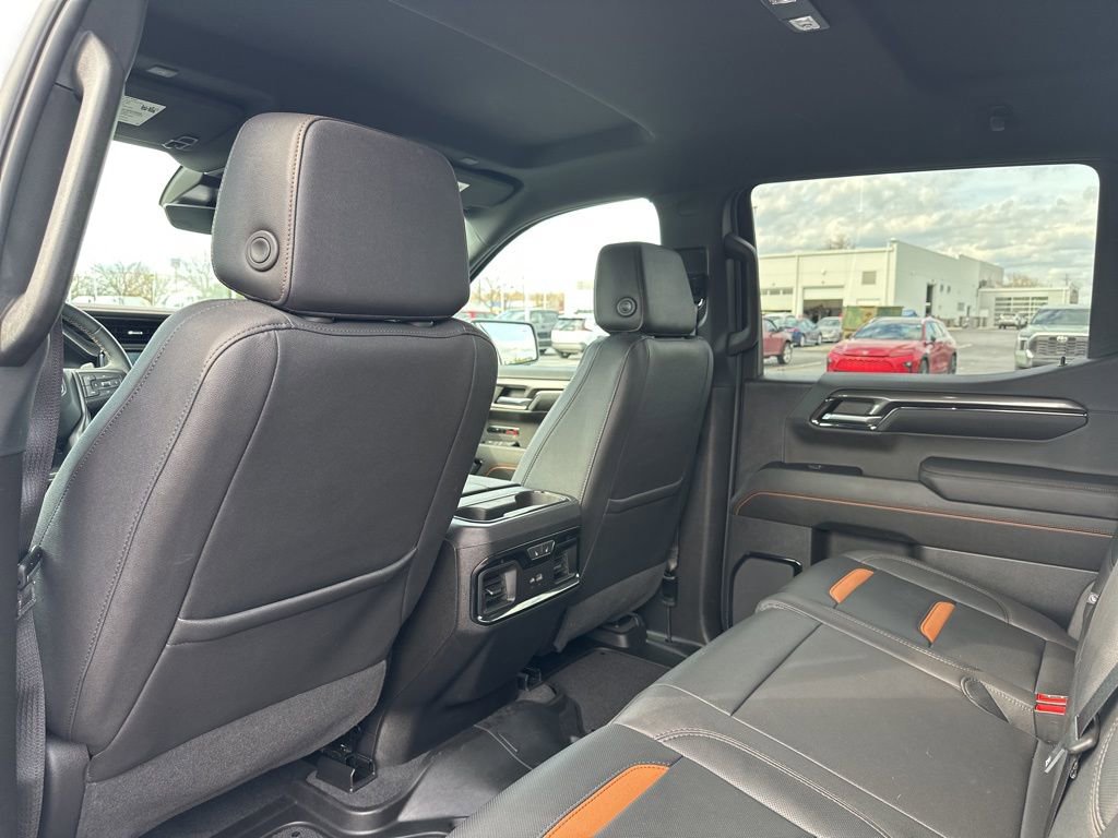 Used 2023 GMC Sierra 1500 AT4 w/ Technology Package image 32