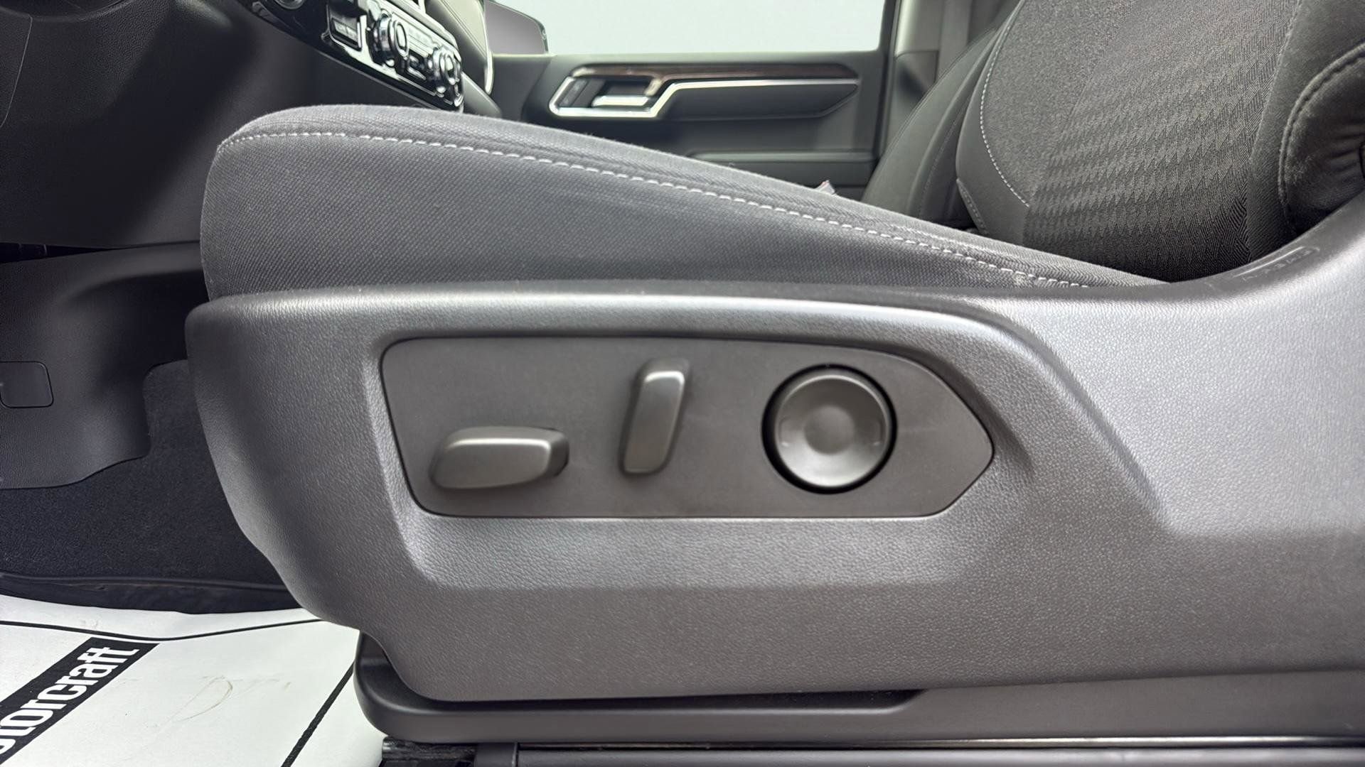 Used 2023 GMC Sierra 1500 Elevation AWD/4WD image 25