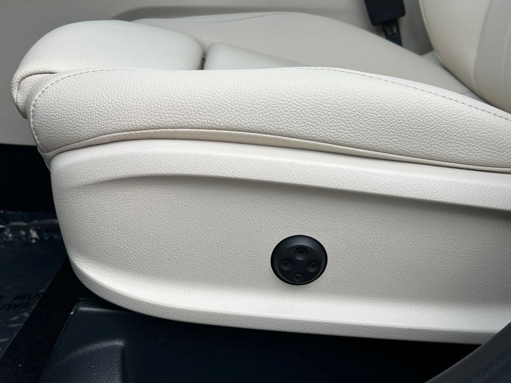 New 2026 Mercedes-Benz GLA 250 4MATIC image 10