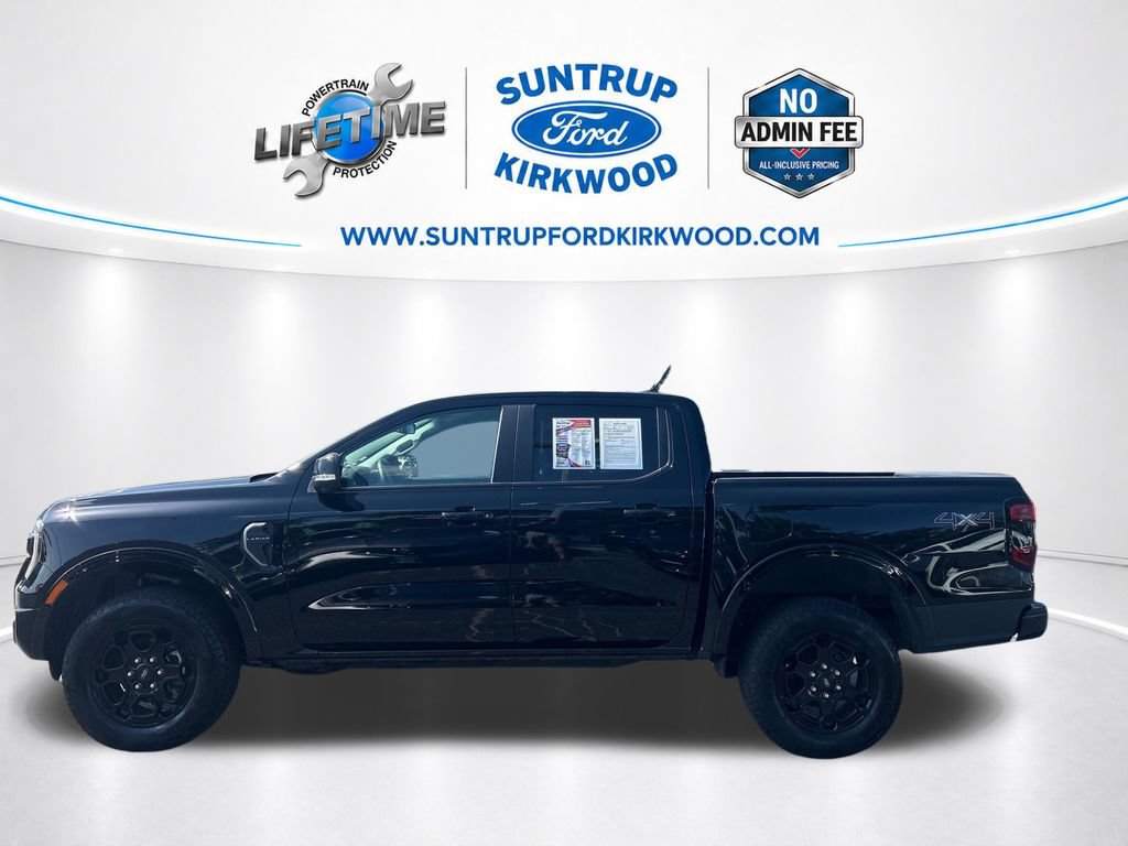 Used 2025 Ford Ranger Lariat w/ Black Appearance Package AWD/4WD image 2