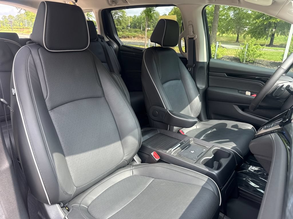 Used 2025 Honda Odyssey Elite image 35