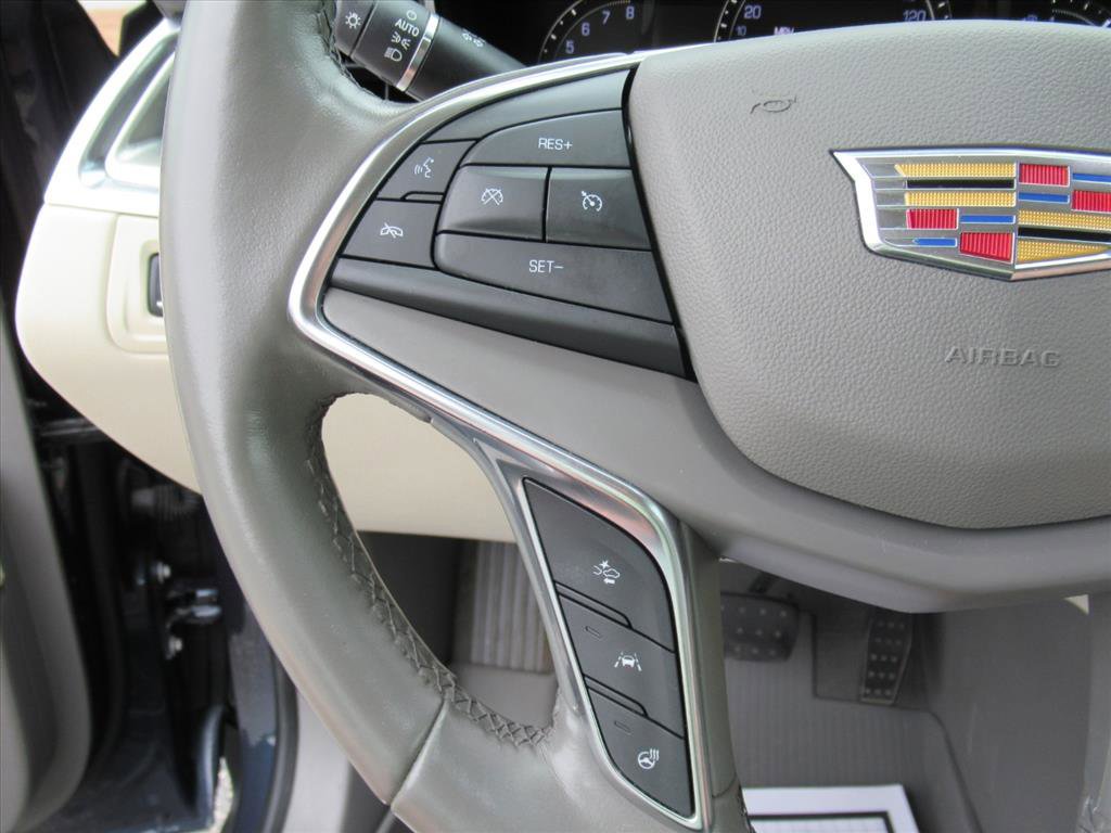 Used 2019 Cadillac XT5 Premium Luxury FWD image 23