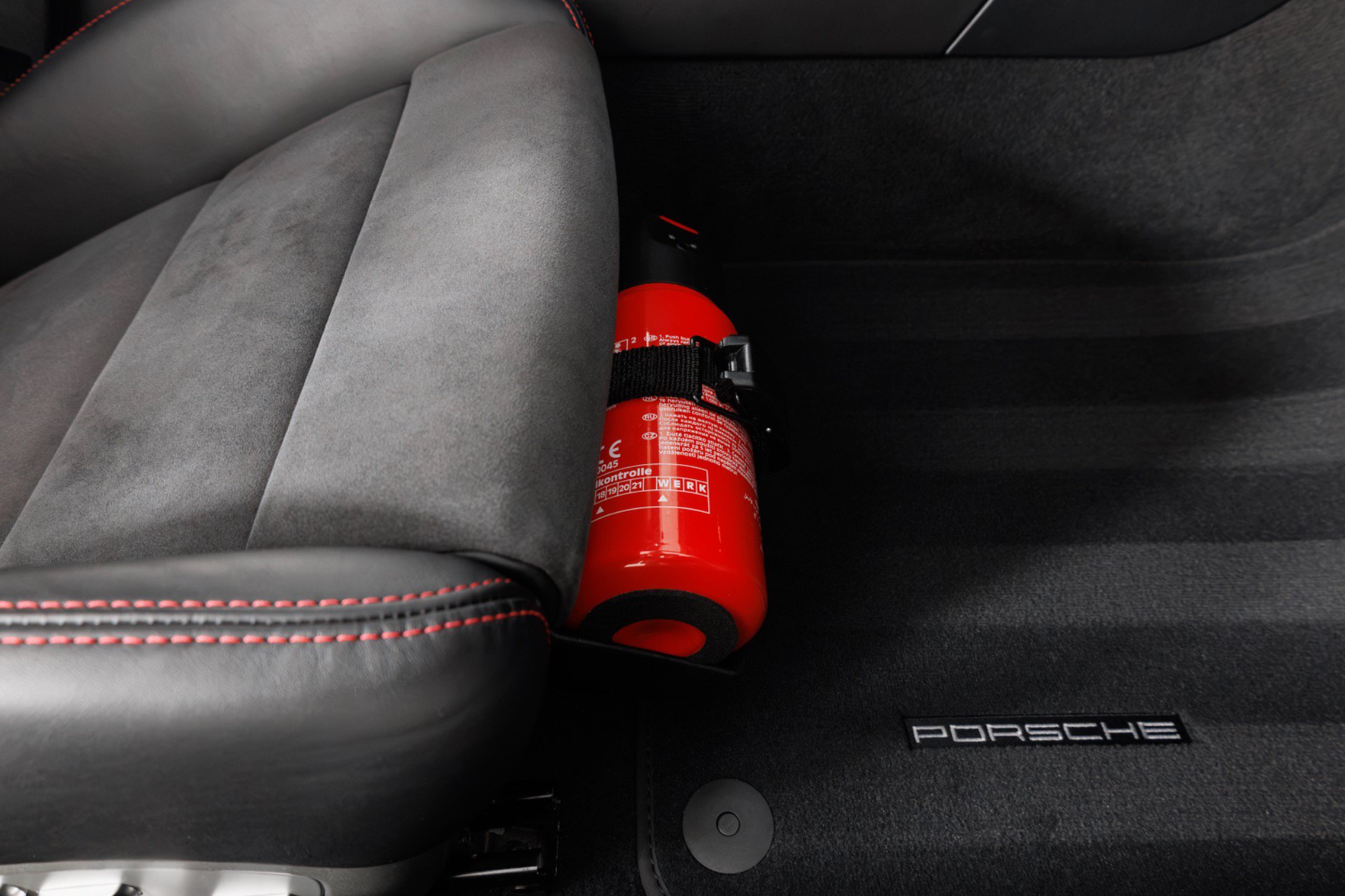 Used 2018 Porsche 911 GT2 RS RWD image 41