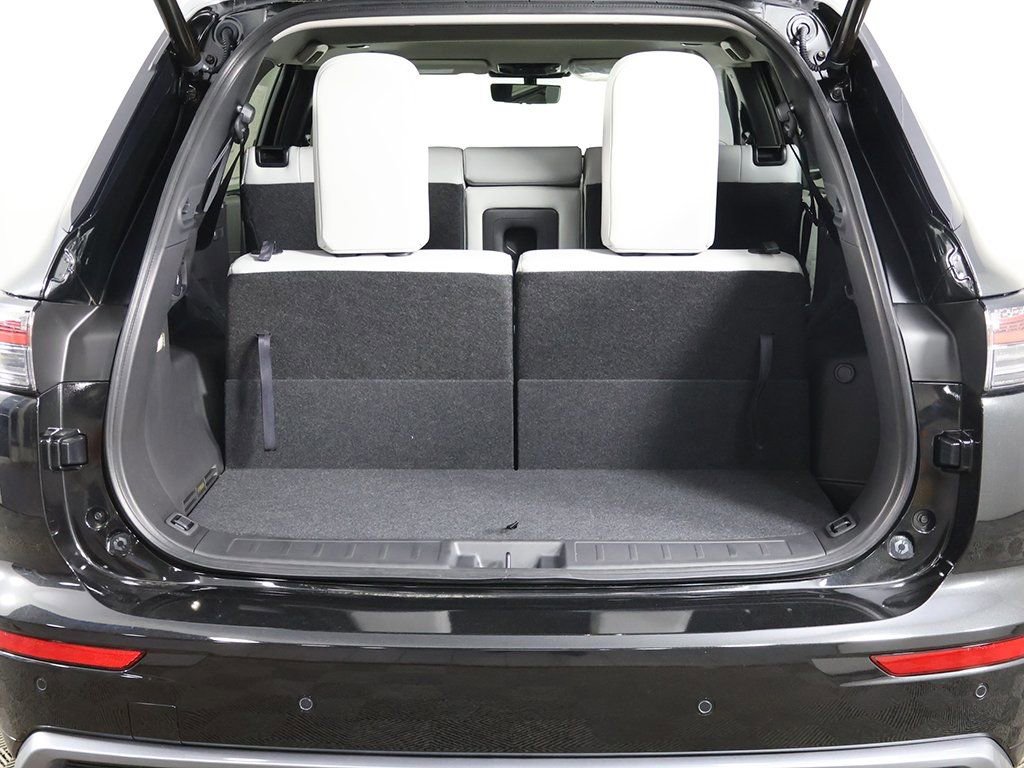 New 2025 Mitsubishi Outlander AWD image 25