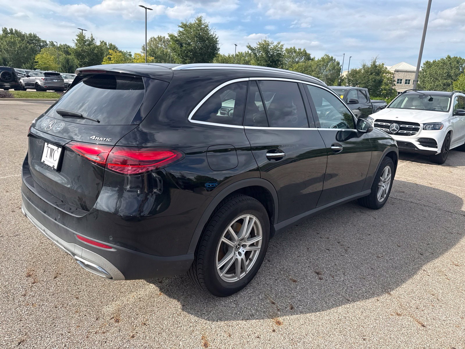 Used 2023 Mercedes-Benz GLC 300 4MATIC image 5