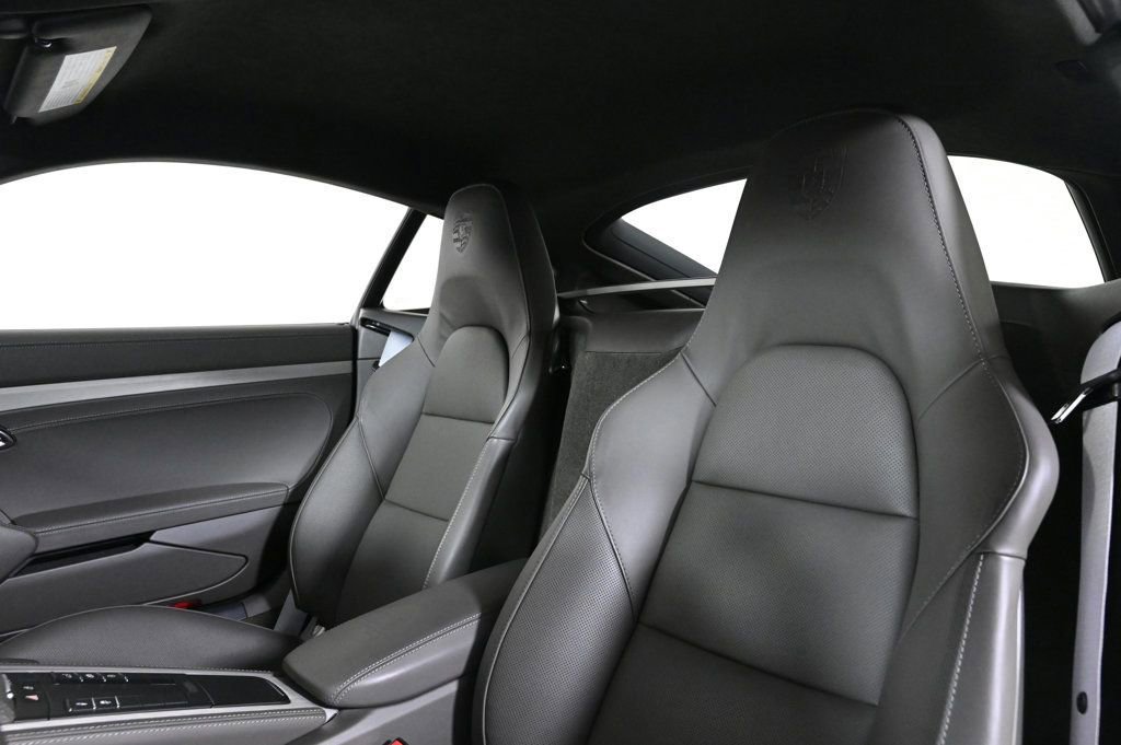 Certified 2025 Porsche 718 Cayman GTS image 5