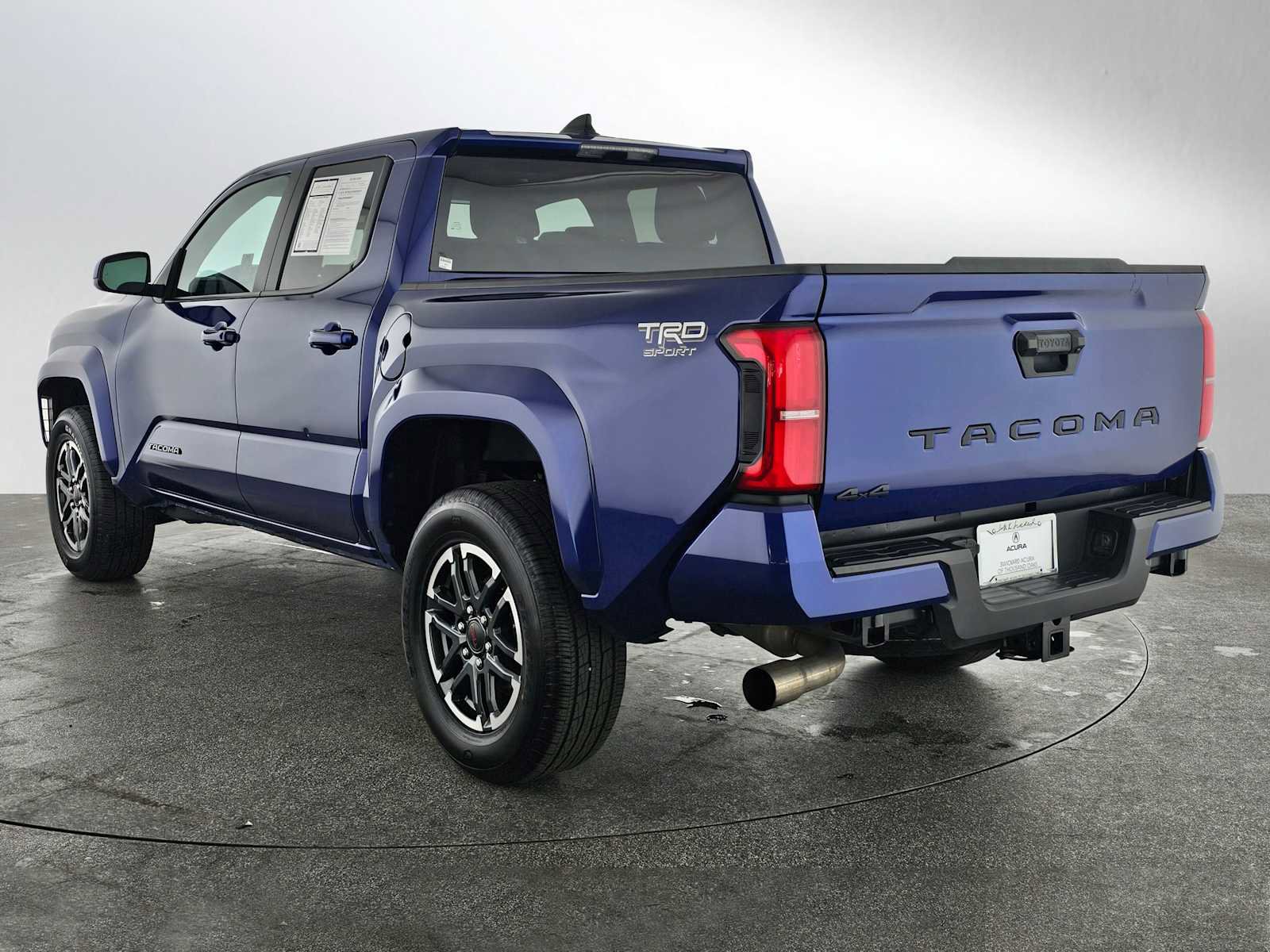 Used 2025 Toyota Tacoma TRD Sport image 5
