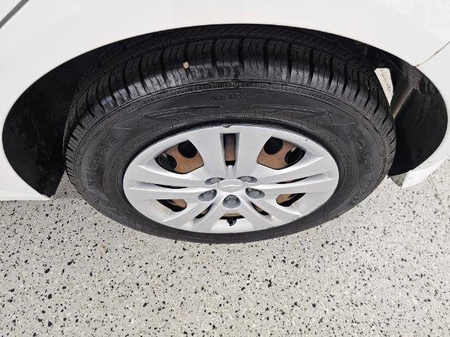 Used 2018 Chevrolet Sonic LT FWD image 39