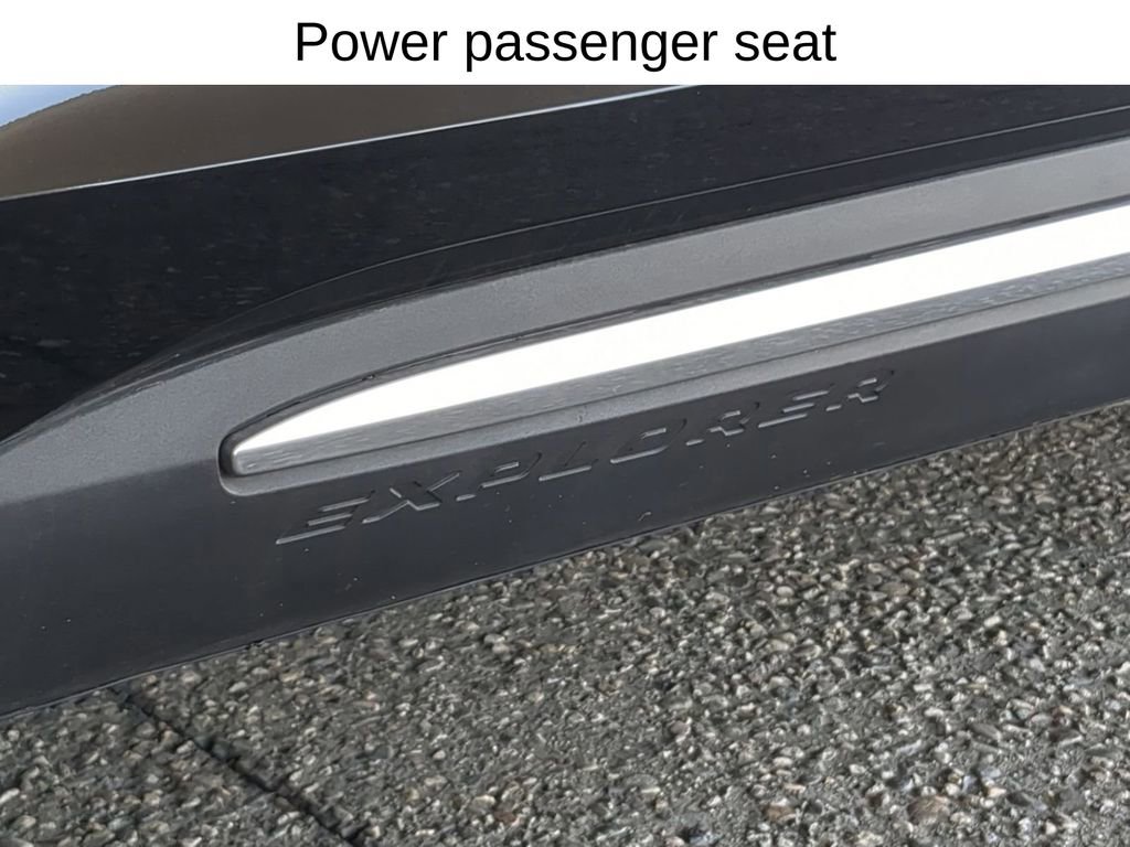 Used 2020 Ford Explorer Platinum w/ Premium Technology Package image 39