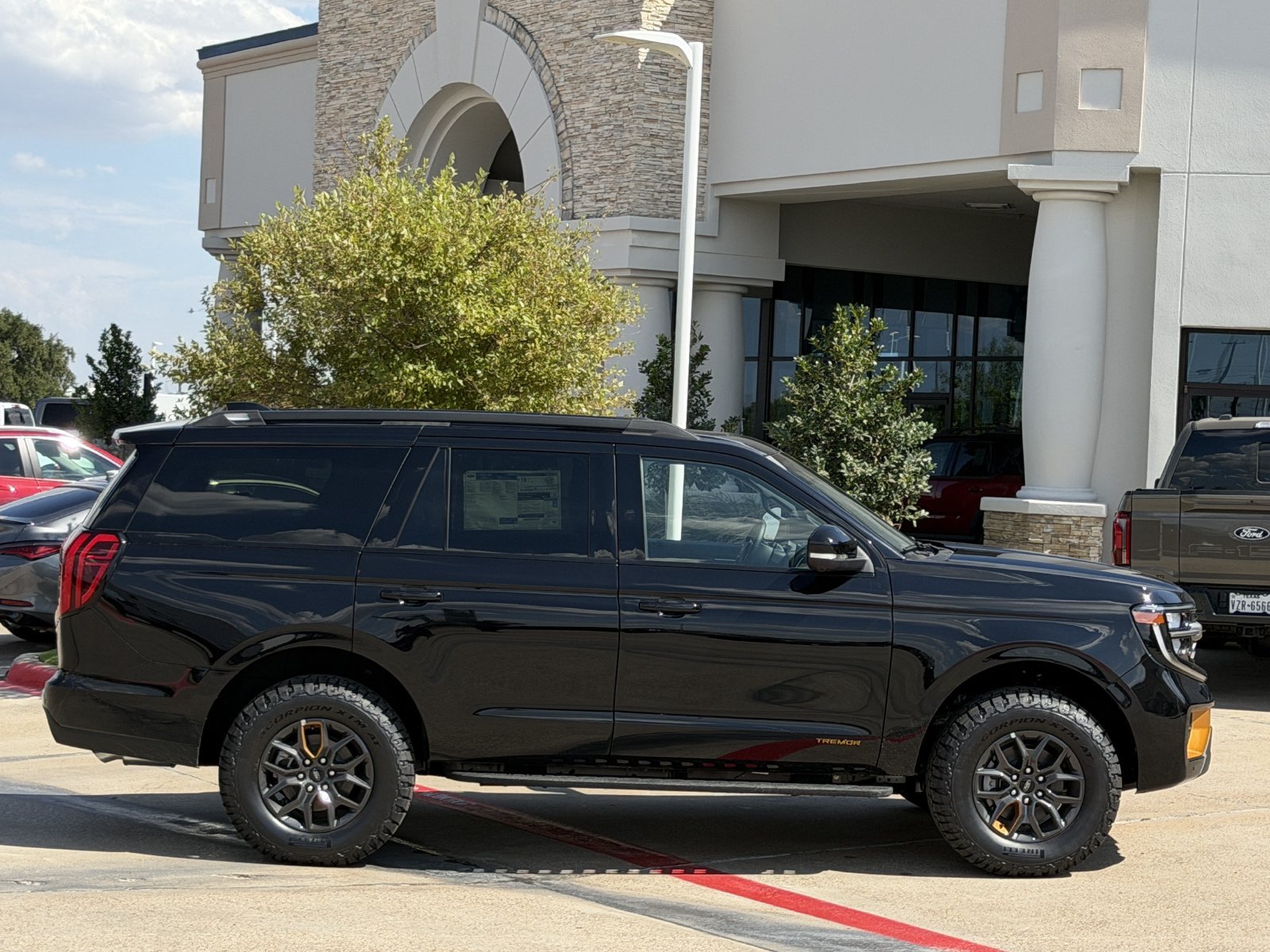 New 2027 Ford Expedition Tremor w/ Driver's Package AWD/4WD image 3