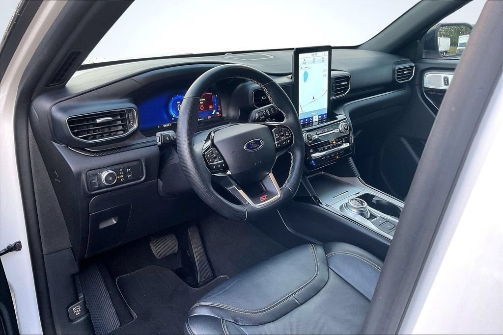 Used 2021 Ford Explorer ST w/ Equipment Group 401A AWD/4WD image 18
