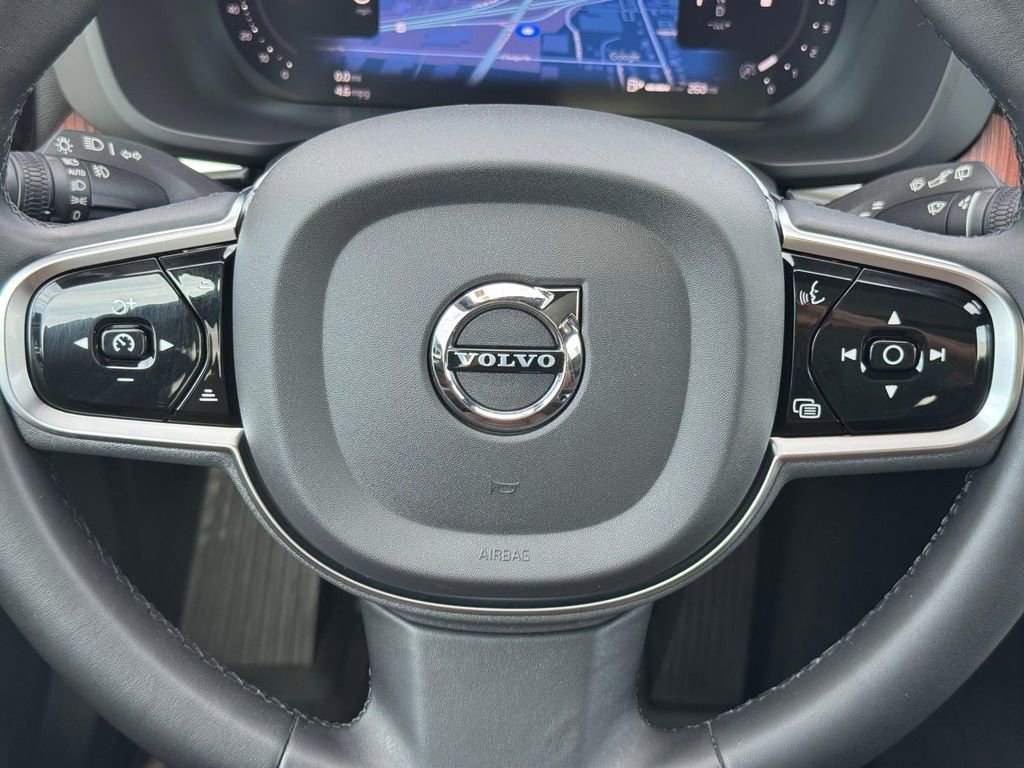 Certified 2023 Volvo XC60 B5 Plus w/ Climate Package image 12