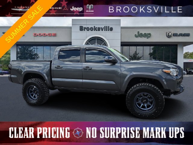 Used 2020 Toyota Tacoma TRD Sport AWD/4WD image 1