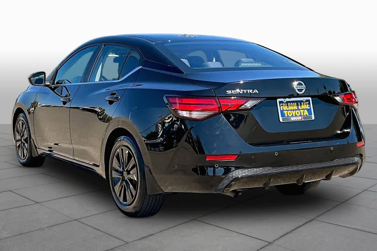 Used 2024 Nissan Sentra S FWD image 11